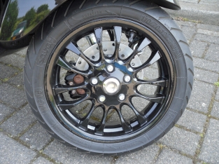 Vespa Primavera Black Sport Special