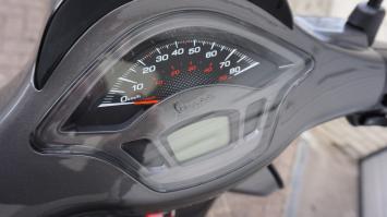 Vespa Sprint Porsche Agaat Grijs Special Euro 5
