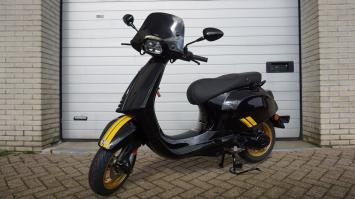Vespa Sprint Gold Edition Euro 5