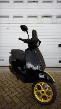 Vespa Sprint Gold Edition Euro 5