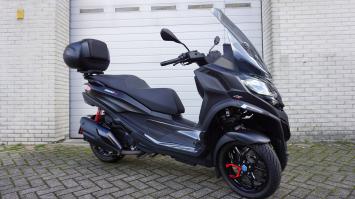 Piaggio MP3 400 Sport 2023 incl koffer nieuwstaat