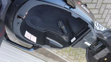 Piaggio MP3 400 Sport 2023 incl koffer nieuwstaat