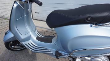 Vespa Primavera Grigio mat Special E5