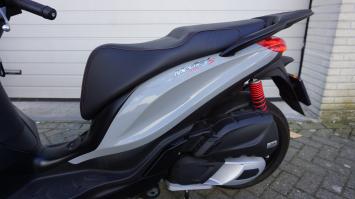 Piaggio Medley Sport 125cc nieuwstaat incl verlengde garantie