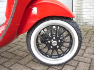 Vespa Sprint Special aktie op=op Euro 5