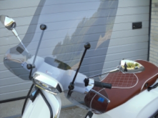 Vespa Sprint wit Special Euro 4