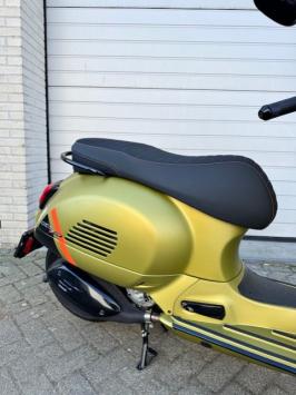 Vespa GTS Super Sport 300 DEMO SCOOTER 20 kilometer